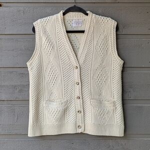 VTG 70s Sturbridge Knit Sweater Vest Pockets Wooden Buttons